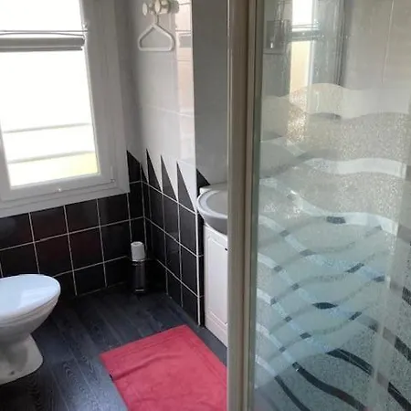 Сasa de vacaciones Maison Avec Terrasse Privée 400m De La Place Morny Deauville